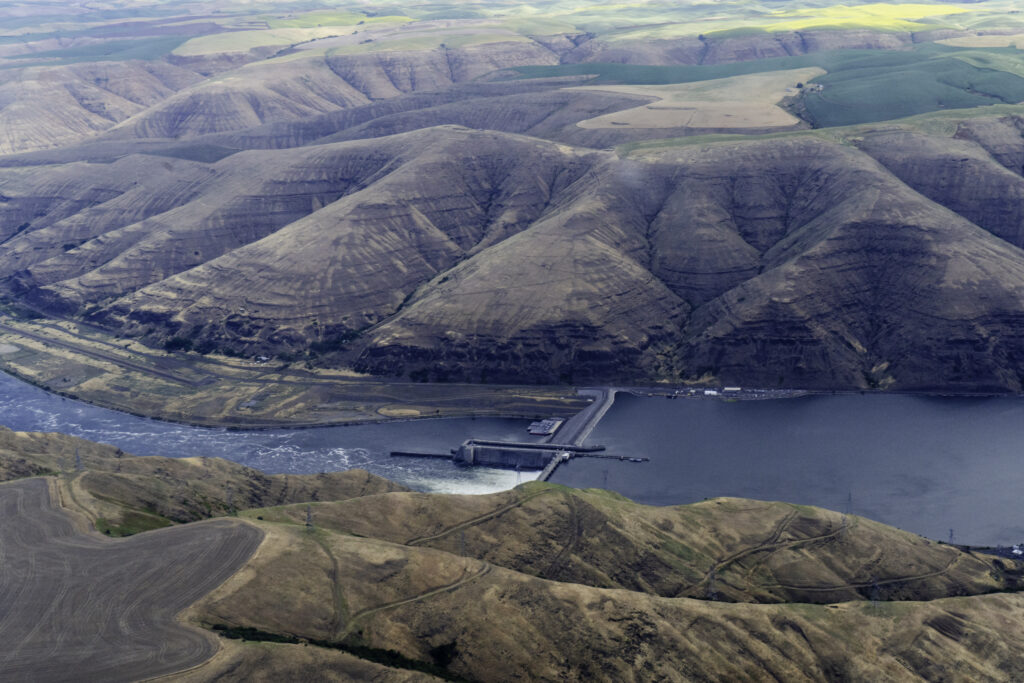Flying over Lower Granite Dam | EcoFlight